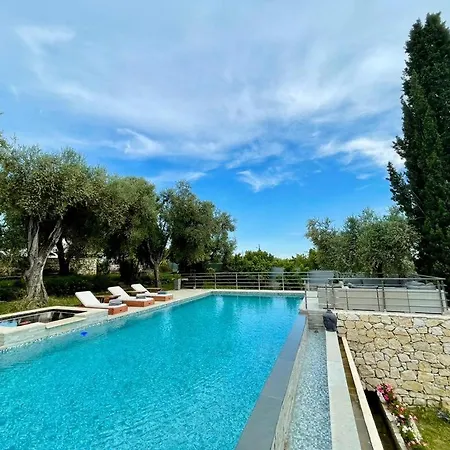 Bed & Breakfast Escondida Nice